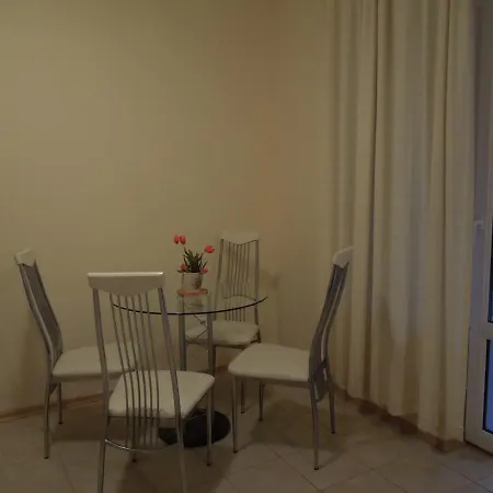 Casa Brava 2 *